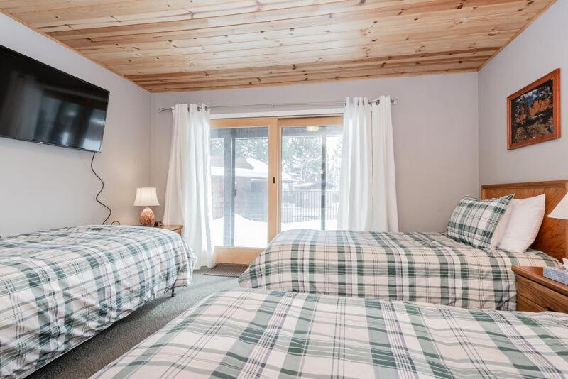 Chateau Blanc #13 Mammoth Lakes Bilik gambar